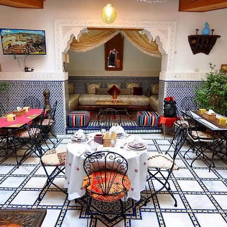 Riad Tafoukt פס מראה חיצוני תמונה