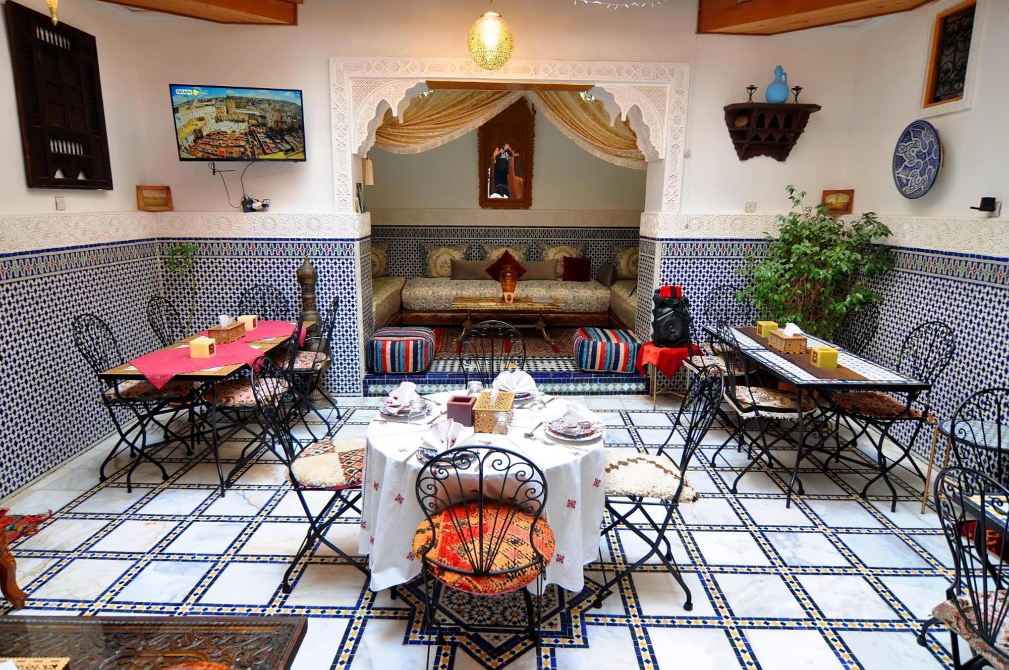 Riad Tafoukt פס מראה חיצוני תמונה