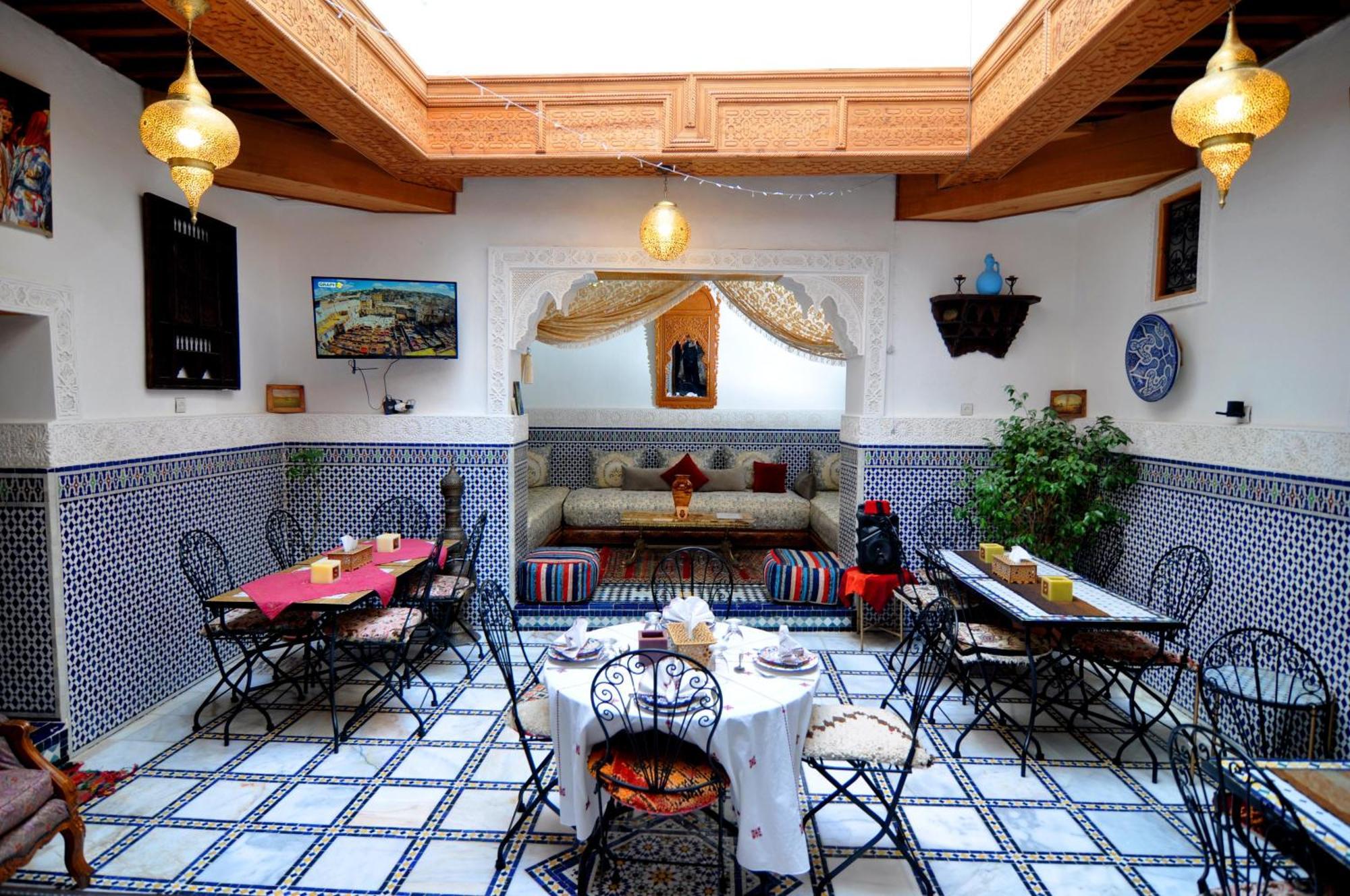 Riad Tafoukt פס מראה חיצוני תמונה