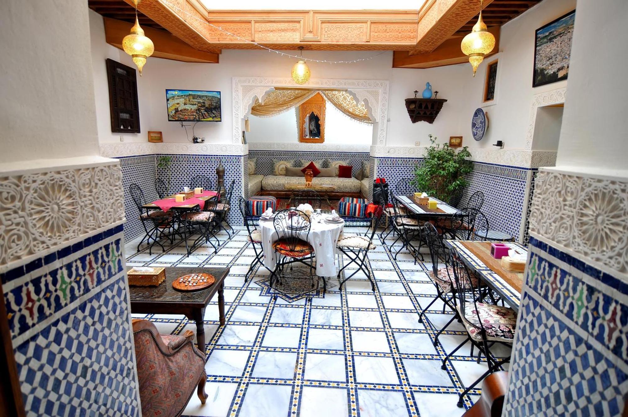 Riad Tafoukt פס מראה חיצוני תמונה