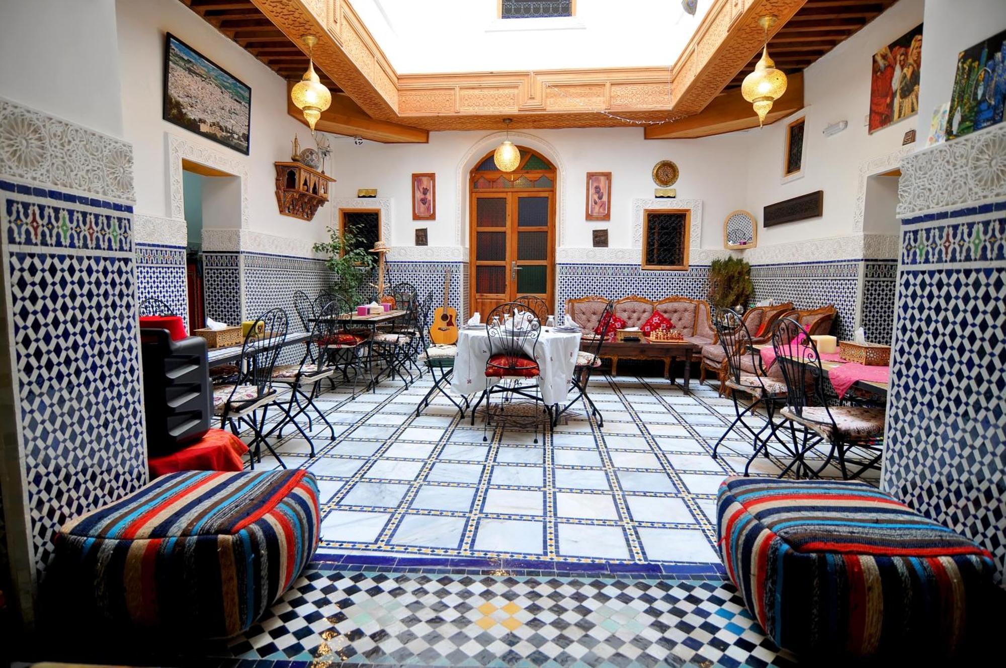 Riad Tafoukt פס מראה חיצוני תמונה